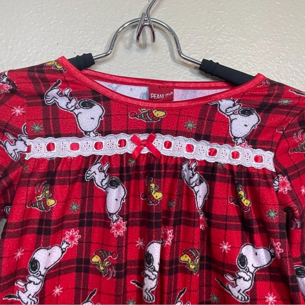 Peanuts Red and Pink Cozy Nightgown girls m
